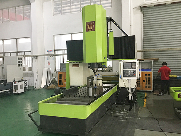 國產(chǎn)攪拌摩擦焊設(shè)備哪家好？—來科鼎鑫