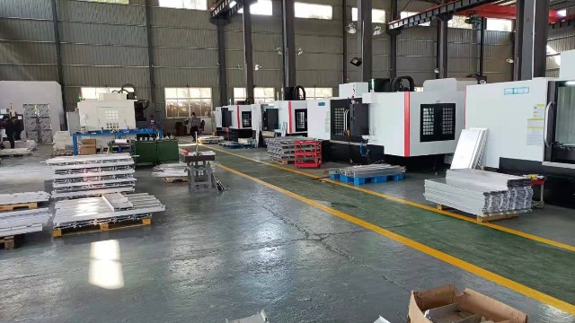 科鼎數控告知您鋁型材加工中心機床v18型號優勢有哪些？