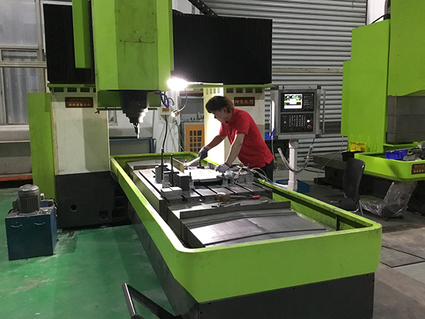 摩擦焊機焊接時噪音過大怎么處理呢？