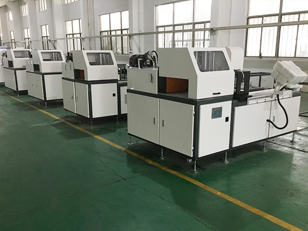 安裝鋁材自動切割機中導軌應注意些什么？-科鼎數控