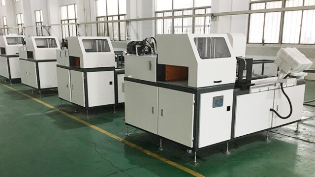 安裝鋁材自動切割機(jī)中導(dǎo)軌應(yīng)注意些什么？-科鼎數(shù)控