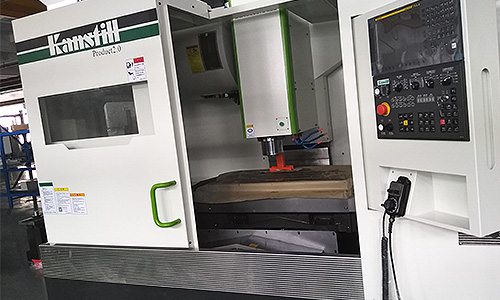 加工中心鉆頭為什么會經(jīng)常斷？什么原因？-科鼎數(shù)控